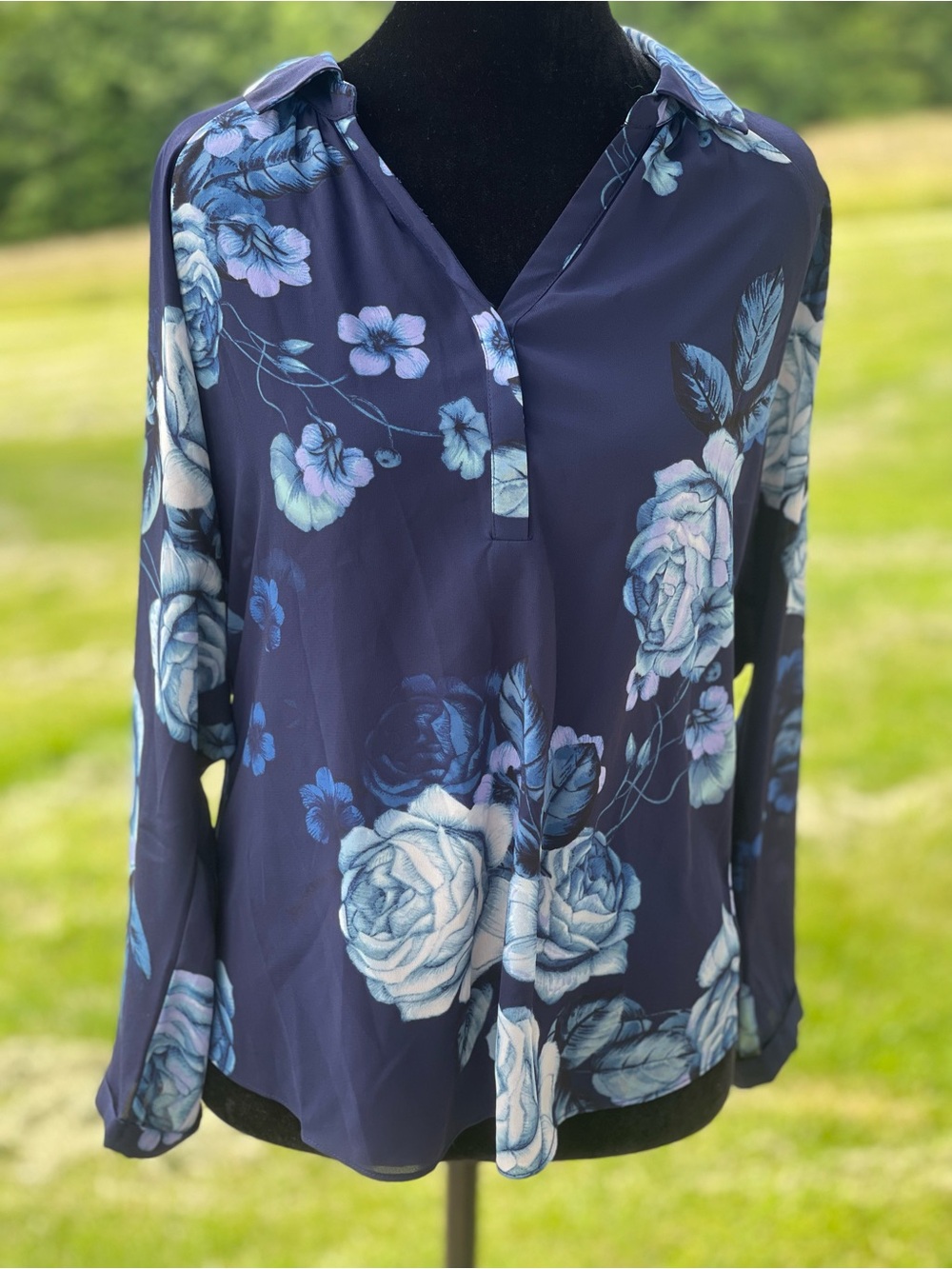 Women’s Keren Hart Navy Floral Long-Sleeve Blouse